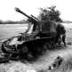 Немецкая самоходная гаубица «Веспе», подбитая в районе города Мортре. Фото
