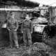 Солдаты у САУ «Насхорн» 655-го тяжелого противотанкового батальона вермахта Фото