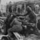 Расчет 75-мм противотанкового орудия PaK 40 ведет бой с советскими войсками в Будапеште. Январь 1945 года. Фото