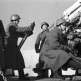 Расчет 76-мм зенитного орудия обр. 1931 г. советского бронепоезда готовится открыть огонь Фото