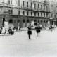 Советская регулировщица на улице Вены Фото