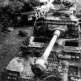 Разбитая немецкая колонна во Франции. Танк Pz.Kpfw. IV Фото