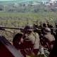 Расчет немецкой 50-мм противотанковой пушки PaK 38 ведет огонь в деревне под Сталинградом Фото